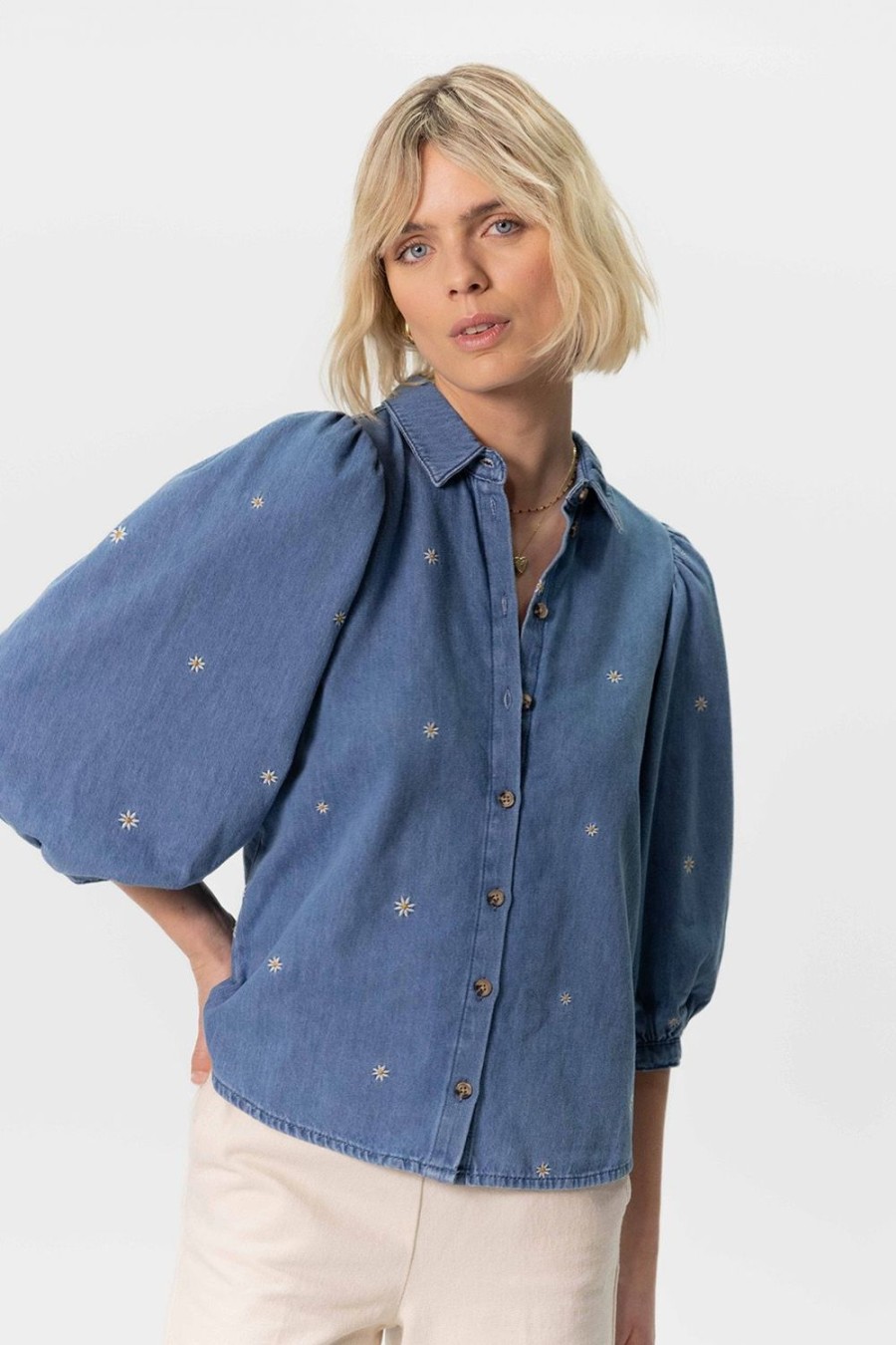 Sissy-Boy Blouses | Denim Blouse Met Pofmouwen En Madeliefjes Embroidery