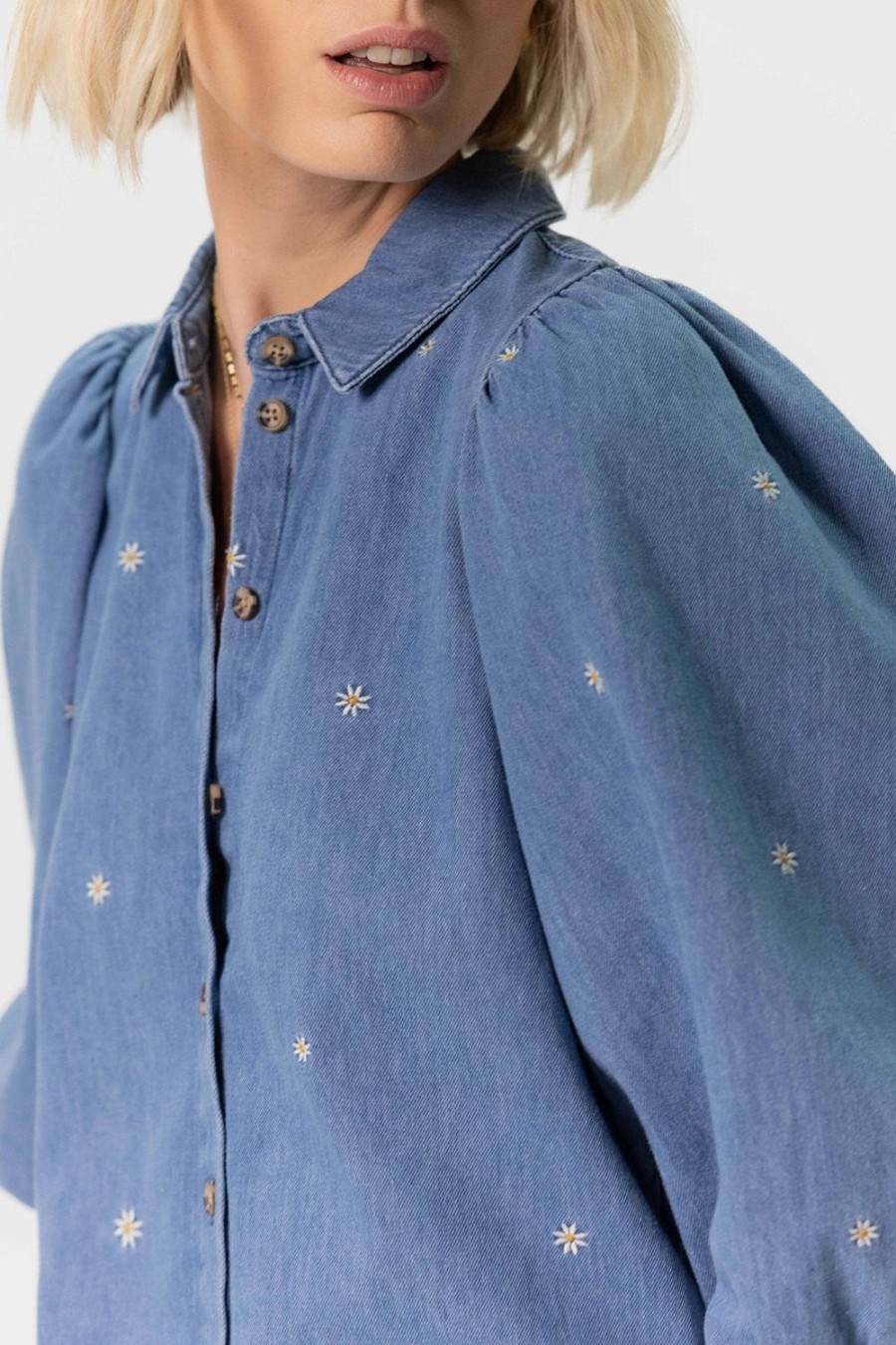 Sissy-Boy Blouses | Denim Blouse Met Pofmouwen En Madeliefjes Embroidery